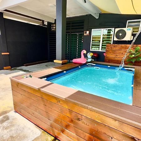 Eisya Guest House Perlis With Pool Musllm Only Arau Eksteriør billede