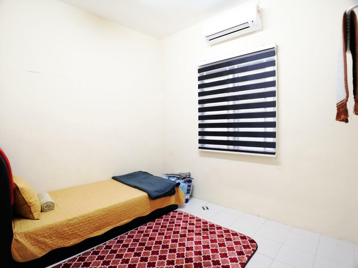 Eisya Guest House Perlis With Pool Musllm Only Arau Eksteriør billede